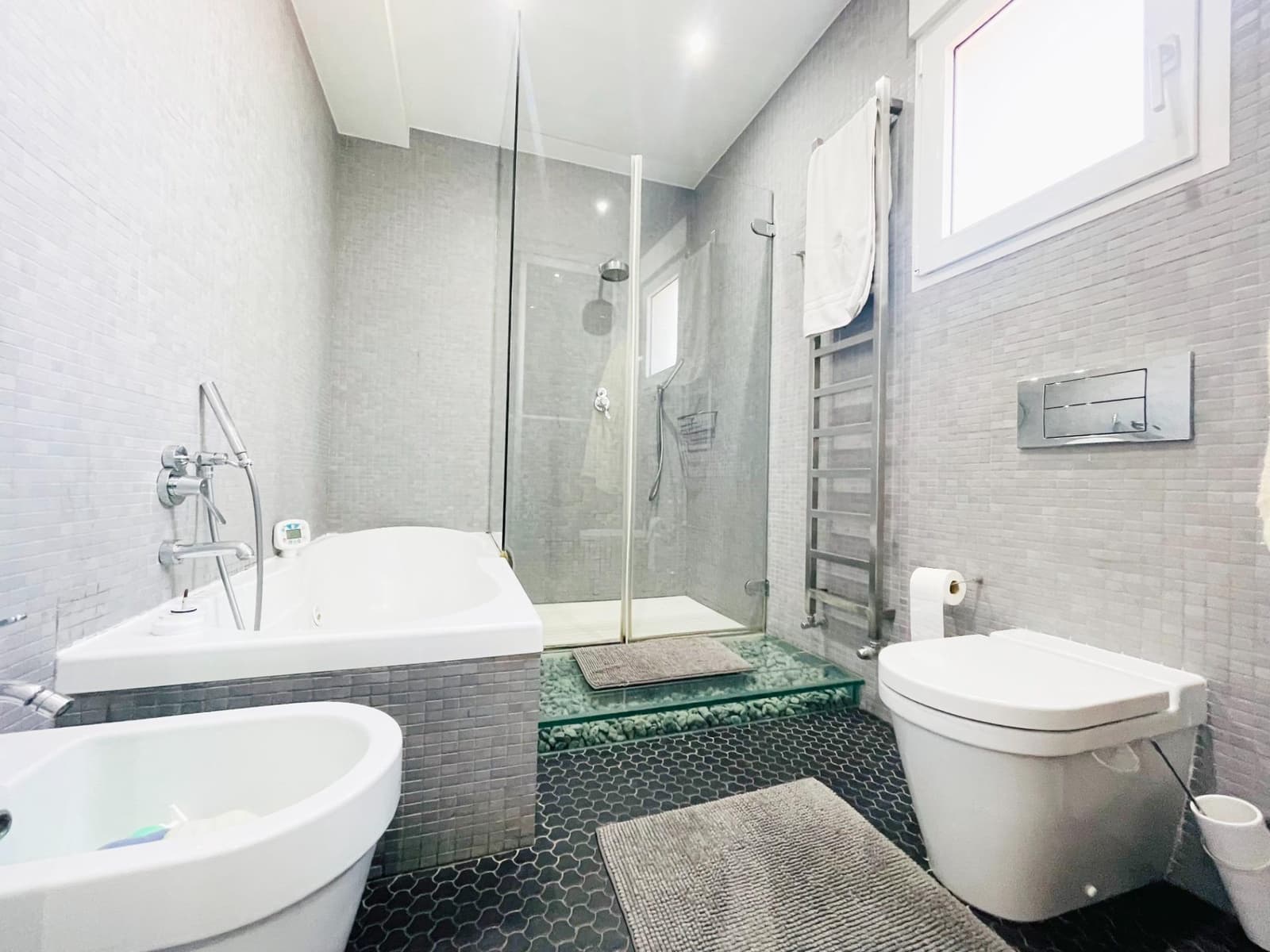 4 makuuhuone Huvila myytävänä paikassa Denia mukana uima-altaan 
autotalli - 1 450 000 € (Ref: 8874537)