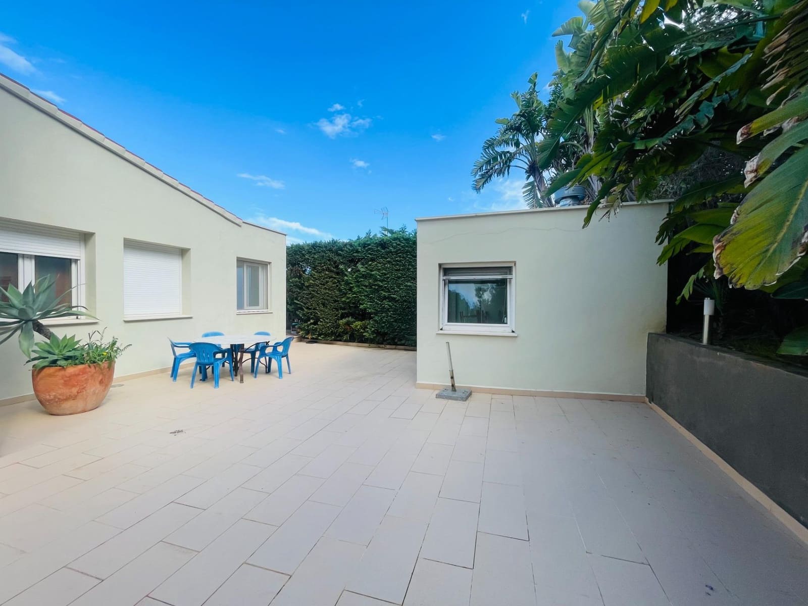 4 bedroom Villa for sale in Denia with pool garage - € 1,450,000 (Ref: 8874537)