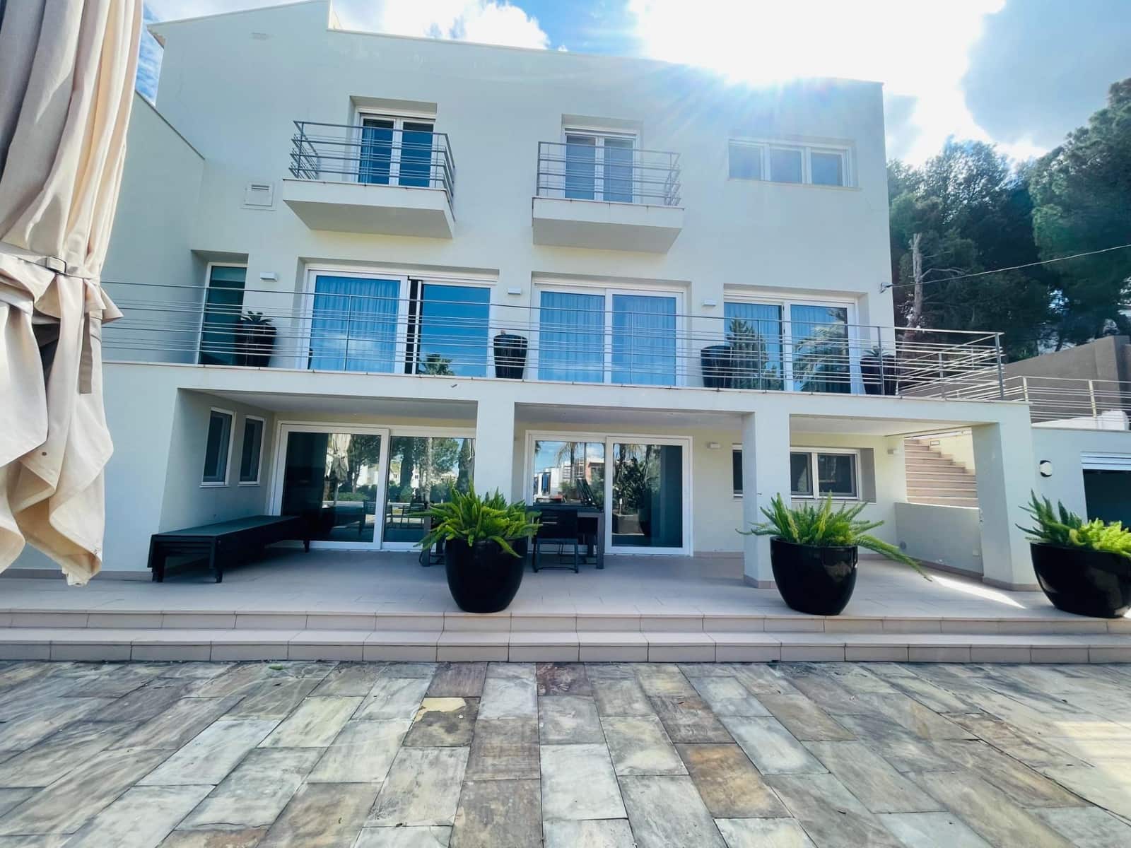 4 bedroom Villa for sale in Denia with pool garage - € 1,450,000 (Ref: 8874537)