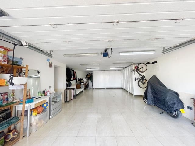 Chalet de 4 habitaciones en Dénia en venta con piscina garaje - 1.450.000 € (Ref: 8874537)