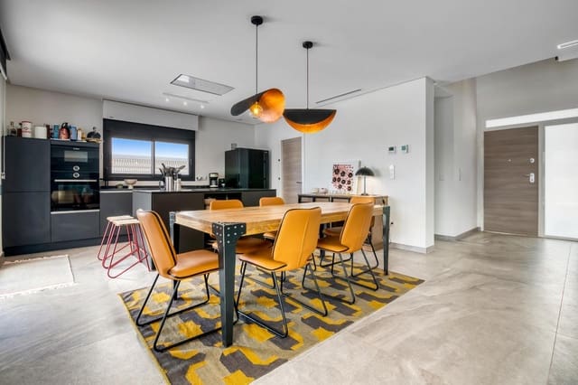 Chalet de 3 habitaciones en Dénia en venta con piscina garaje - 870.000 € (Ref: 8888176)