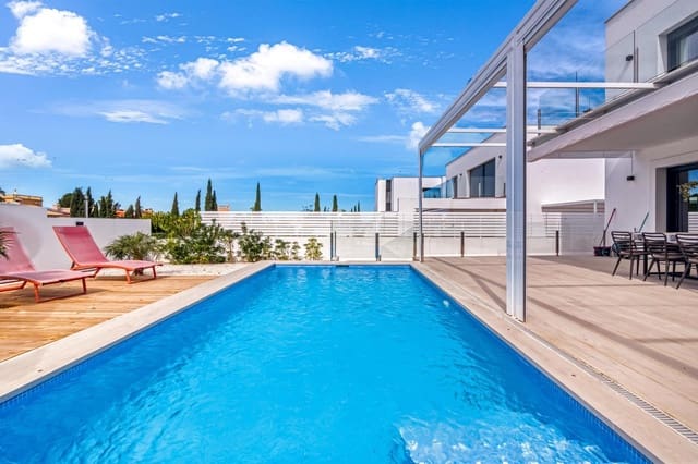 3 Zimmer Villa zu verkaufen in Dénia mit Pool Garage - 798.000 € (Ref: 8888176)