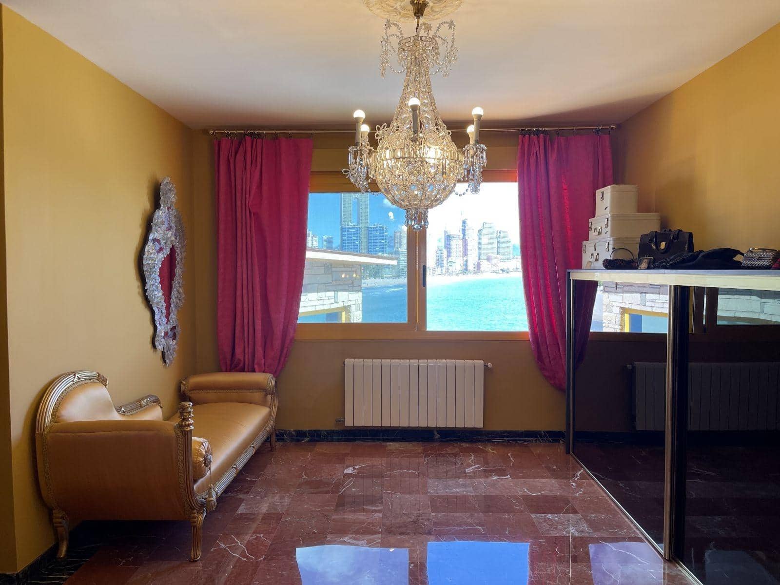 5 makuuhuone Huvila myytävänä paikassa Benidorm mukana 
autotalli - 2 495 000 € (Ref: 8894858)