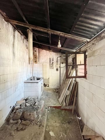 Townhouse for sale in Ciutat Vella, Valencia city - € 750,000 (Ref: 8895340)