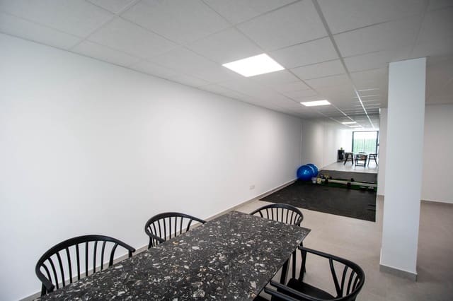 3 sovrum Villa till salu i Finestrat med pool garage - 549 000 € (Ref: 8902147)