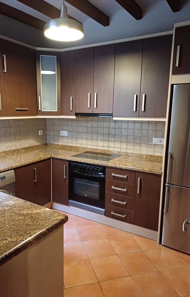 4 sovrum Lägenhet till salu i Denia - 456 000 € (Ref: 8950475)