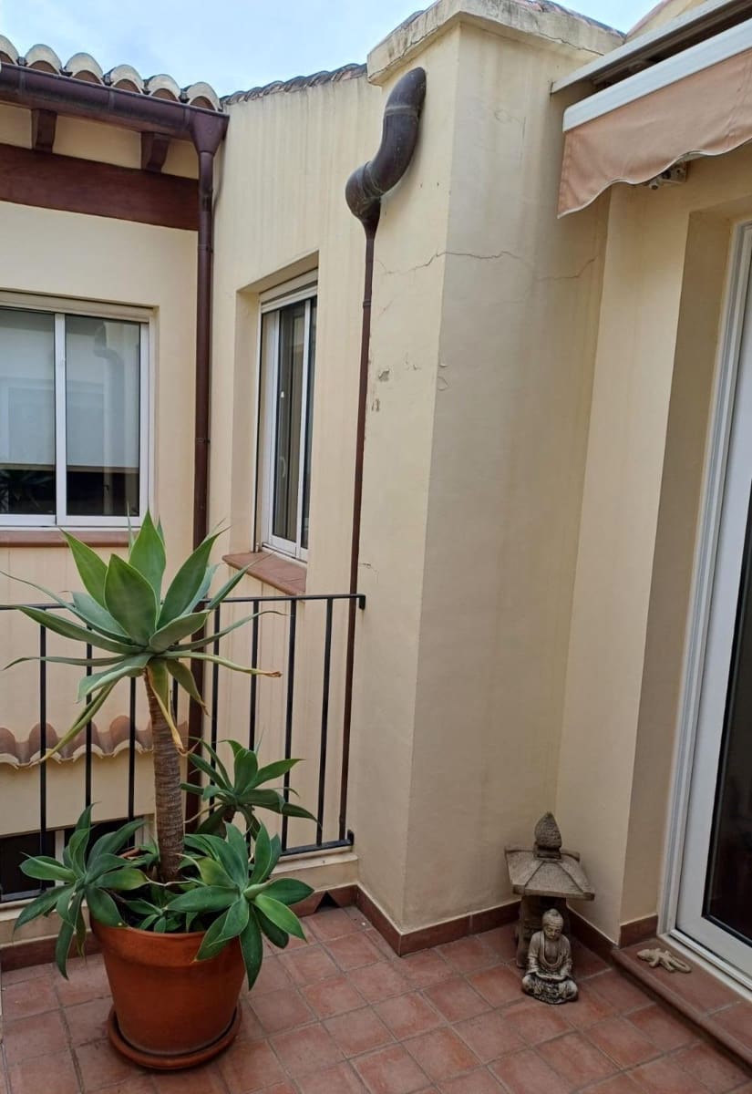 4 sovrum Lägenhet till salu i Denia - 456 000 € (Ref: 8950475)