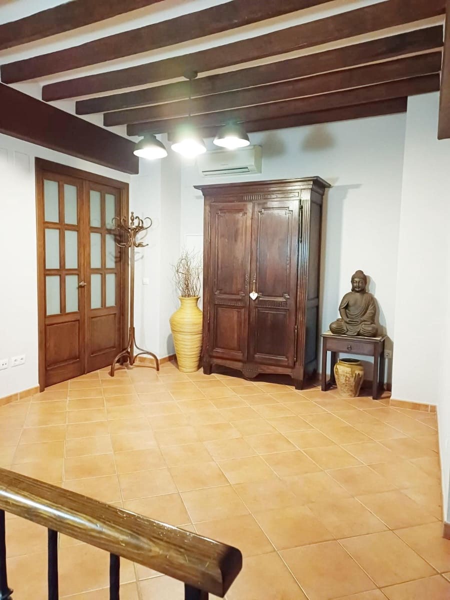 4 sovrum Lägenhet till salu i Denia - 456 000 € (Ref: 8950475)