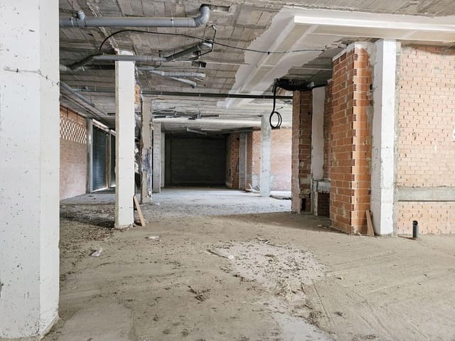 Local Comercial en Centro Urbano, Dénia en alquiler - 4.000 € (Ref: 8957262)