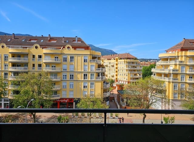 3 makuuhuone Asunto myytävänä paikassa Centro Urbano, Dénia mukana 
autotalli - 269 000 € (Ref: 8979322)