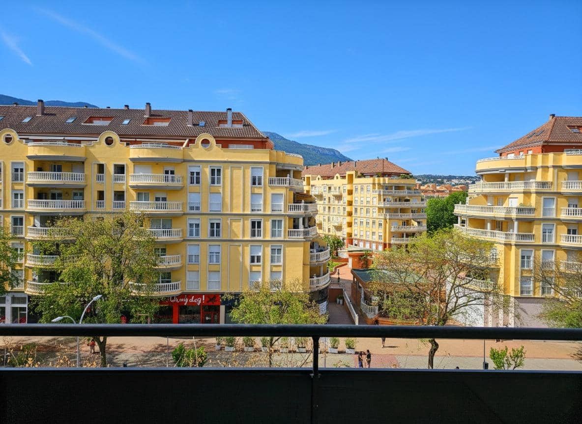 Piso de 3 habitaciones en Dénia en venta con garaje - 269.000 € (Ref: 8979322)