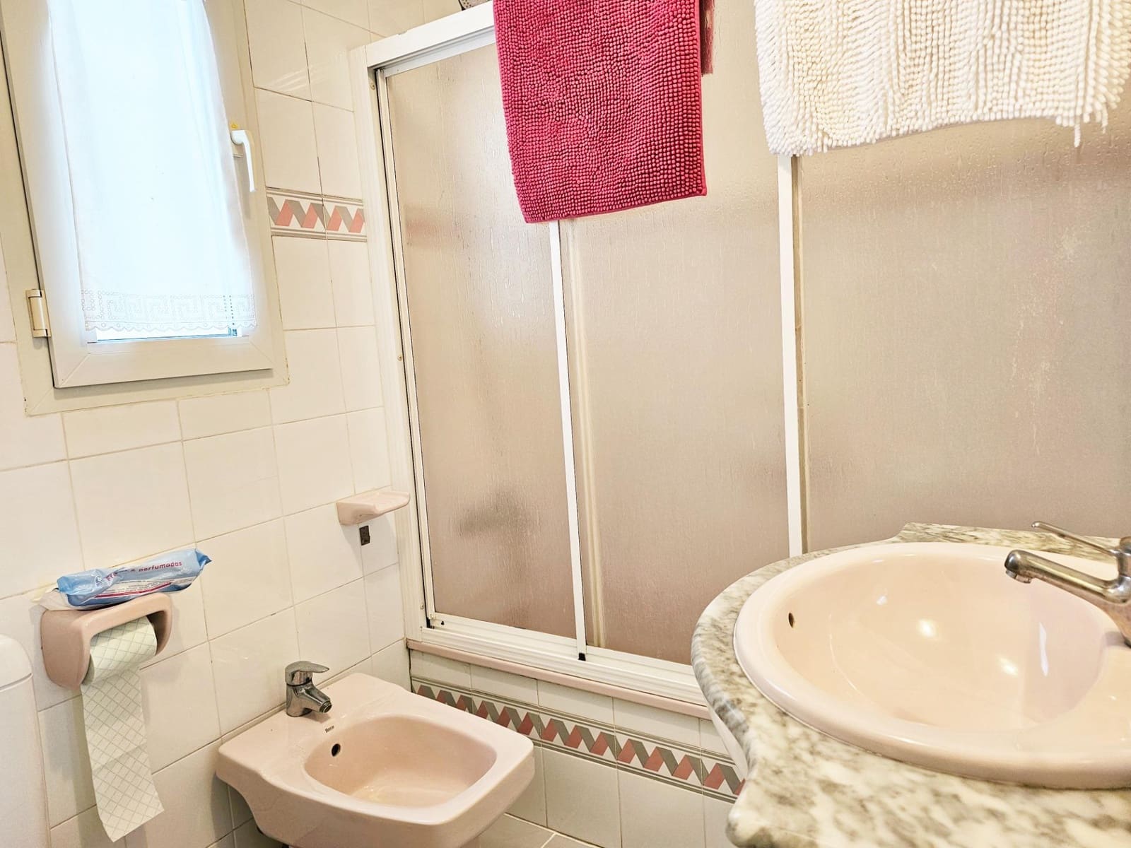 Appartement de 2 chambres à louer à Denia avec piscine - 900 € (Ref: 8982492)