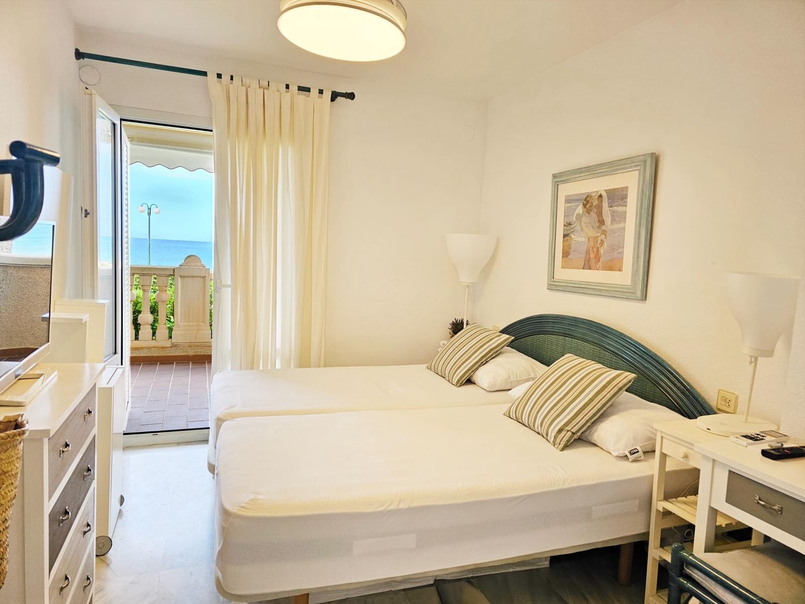 Apartamento de 2 habitaciones en Dénia en alquiler con piscina garaje - 850 € (Ref: 8982492)