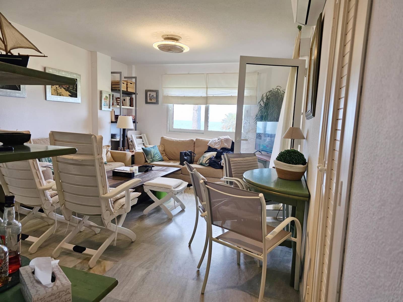 Apartamento de 2 habitaciones en Dénia en alquiler con piscina garaje - 850 € (Ref: 8982492)