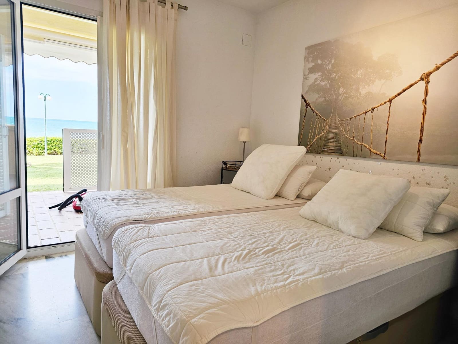 Apartamento de 2 habitaciones en Dénia en alquiler con piscina garaje - 850 € (Ref: 8982492)