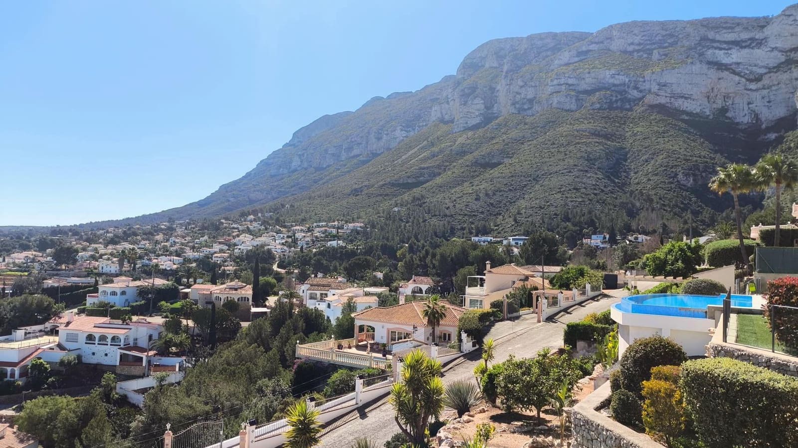 7 bedroom Villa for sale in Denia with pool garage - € 1,450,000 (Ref: 8993932)