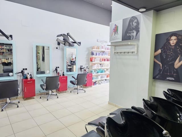 Yritys vuokrattavana paikassa El Puerto, Dénia - 1 000 € (Ref: 9007253)