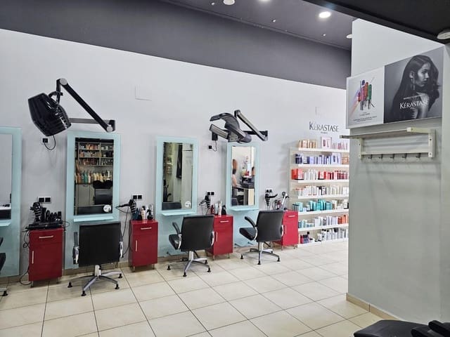 Yritys vuokrattavana paikassa El Puerto, Dénia - 1 000 € (Ref: 9007253)