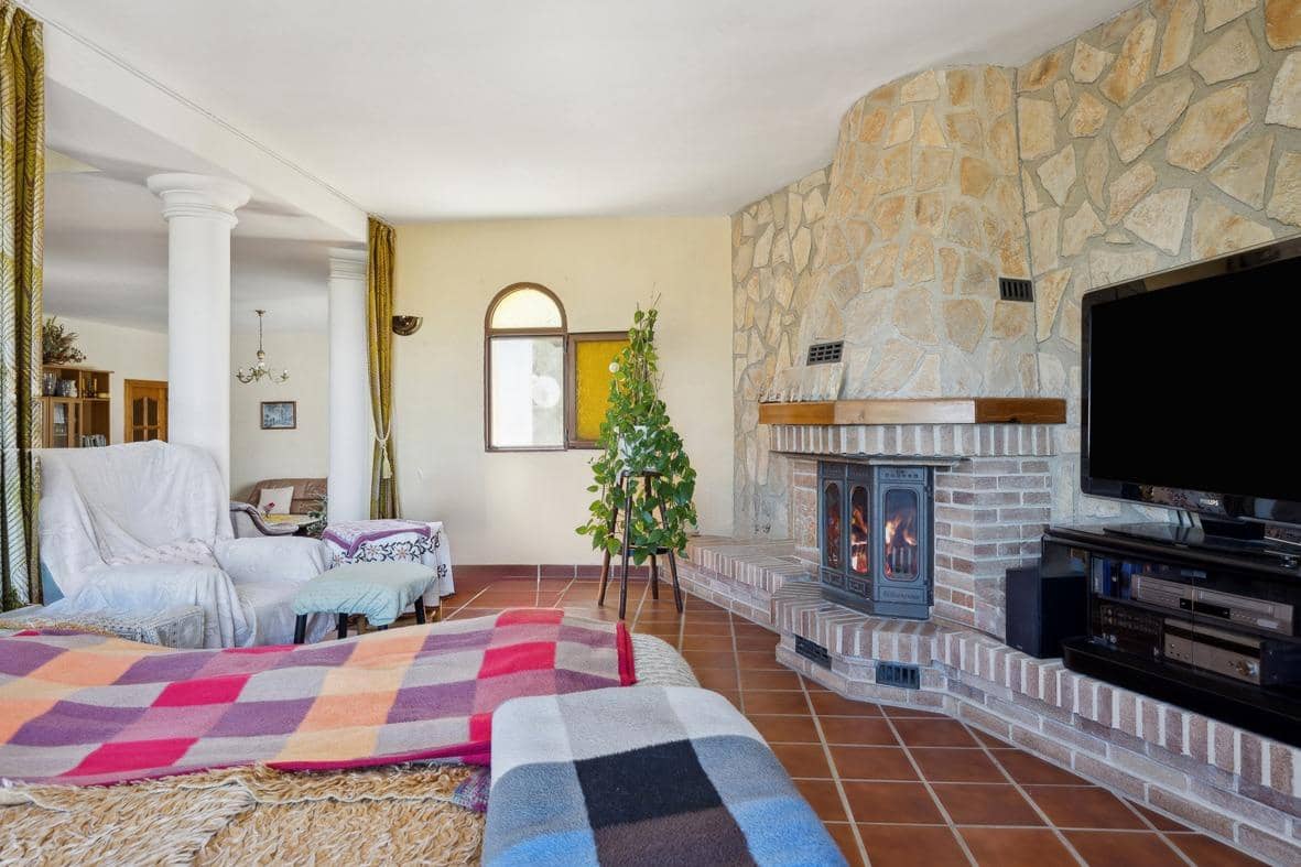 Chalet de 2 habitaciones en Dénia en venta con piscina garaje - 785.000 € (Ref: 9049009)