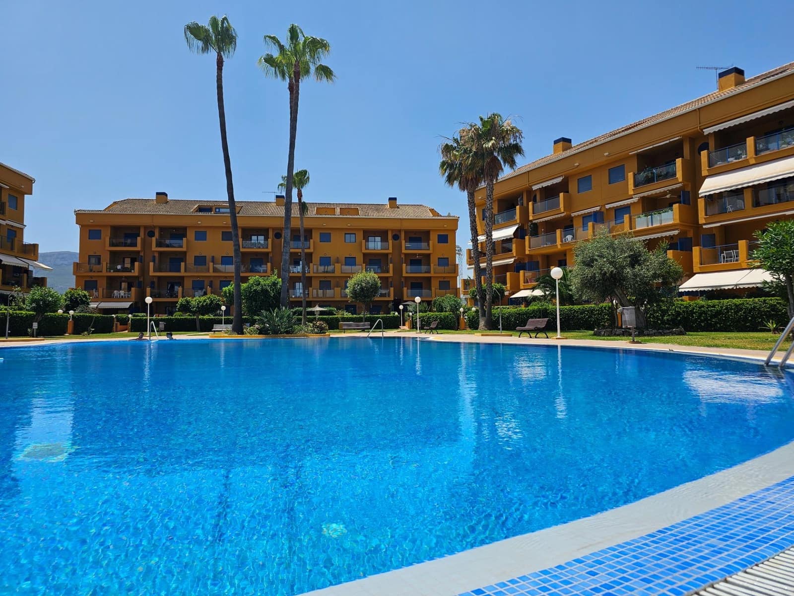 4 slaapkamer Penthouse te koop in Denia met zwembad - € 550.000 (Ref: 9085404)