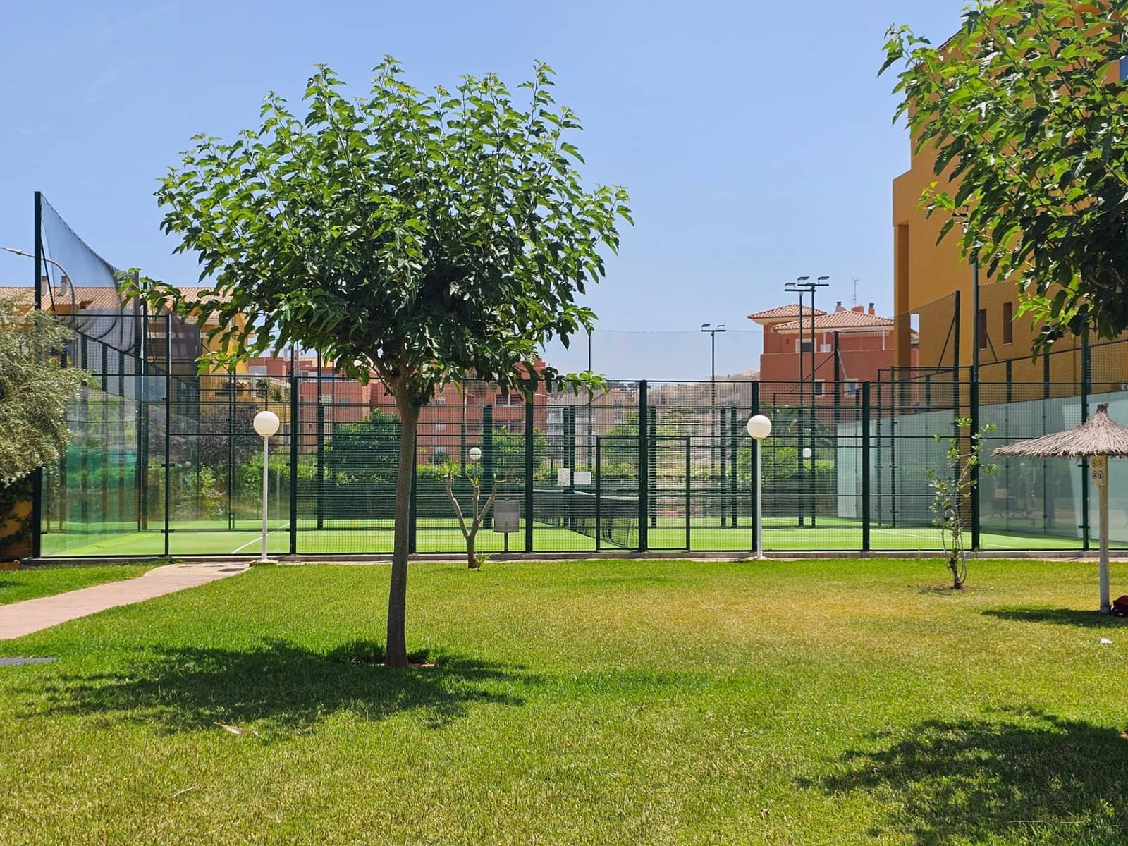 4 slaapkamer Penthouse te koop in Denia met zwembad - € 550.000 (Ref: 9085404)