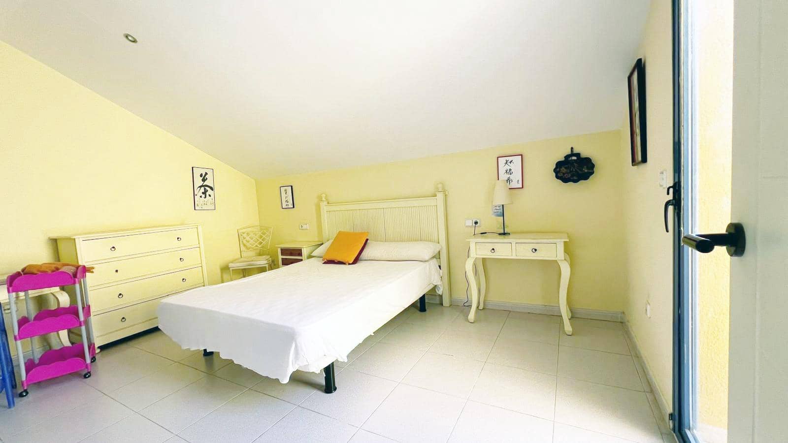 Ático de 4 habitaciones en Dénia en venta con piscina - 498.000 € (Ref: 9085404)