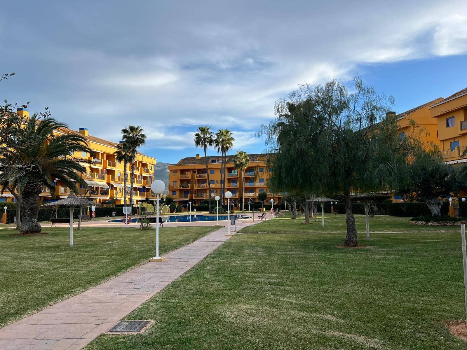Ático de 4 habitaciones en Dénia en venta con piscina - 498.000 € (Ref: 9085404)