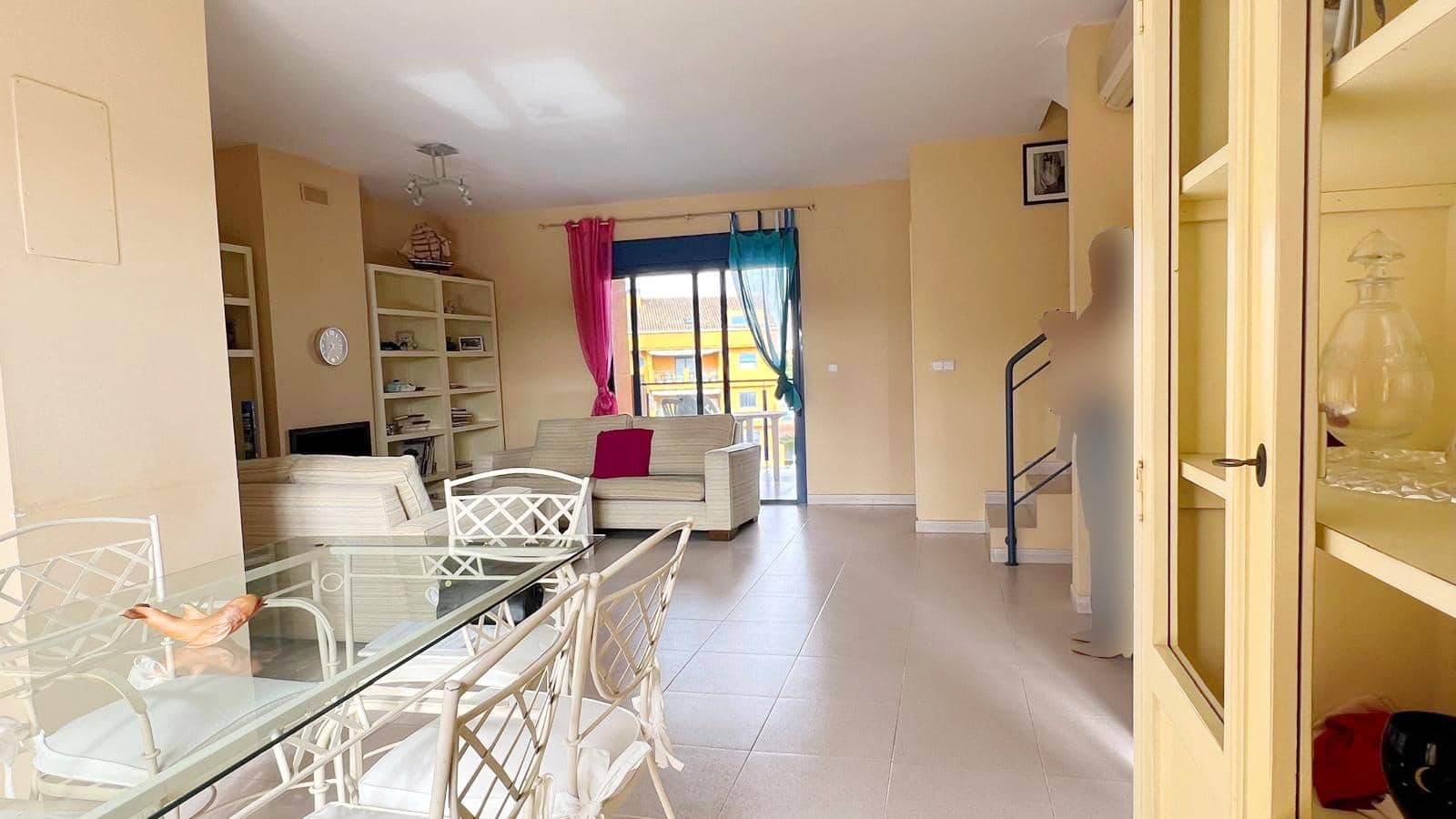 4 bedroom Penthouse for sale in Denia with pool - € 498,000 (Ref: 9085404)