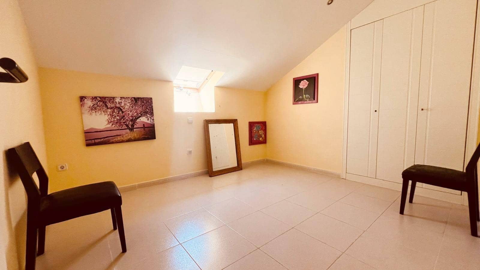 4 bedroom Penthouse for sale in Denia with pool - € 498,000 (Ref: 9085404)