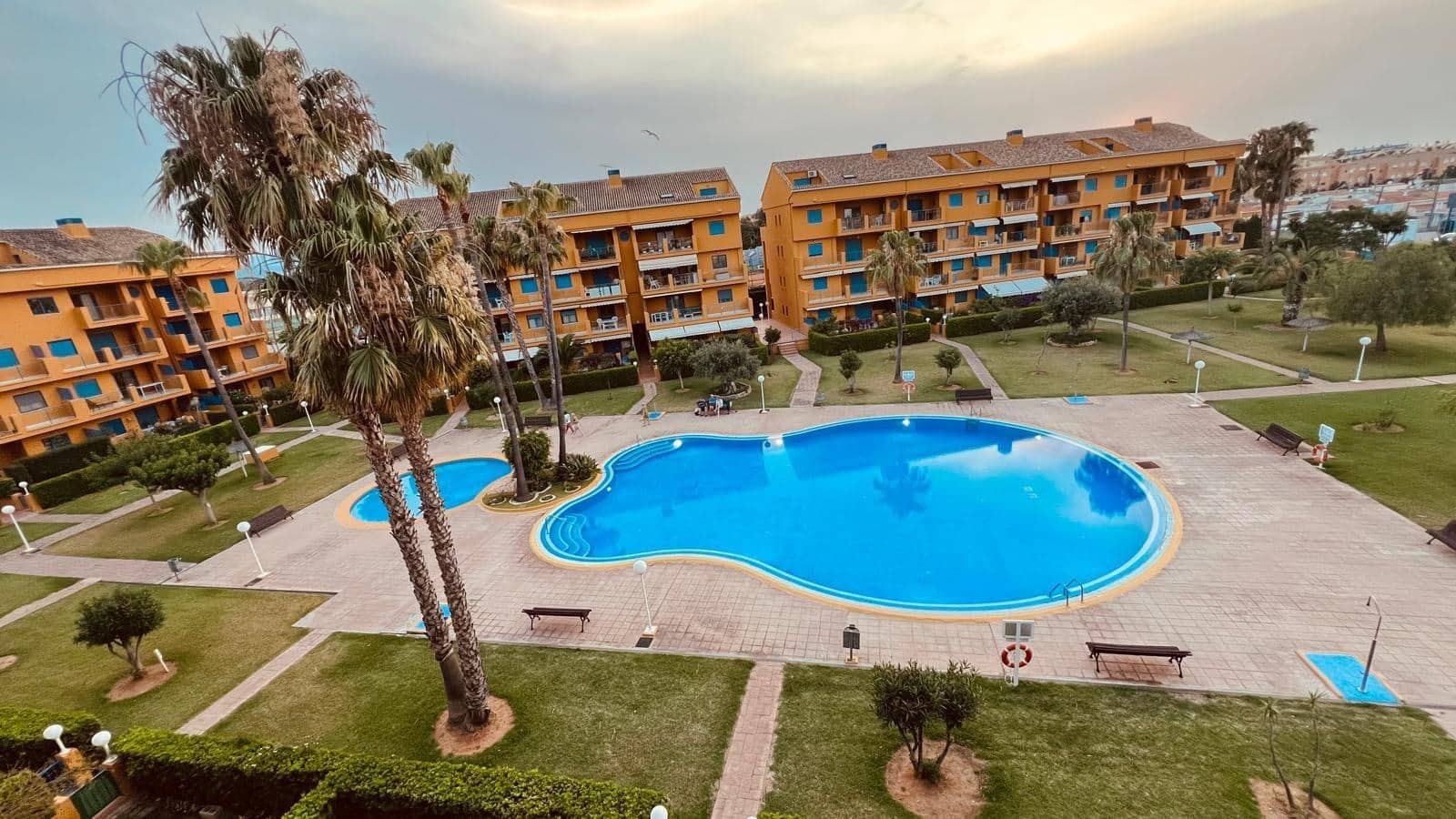 4 bedroom Penthouse for sale in Denia with pool - € 498,000 (Ref: 9085404)