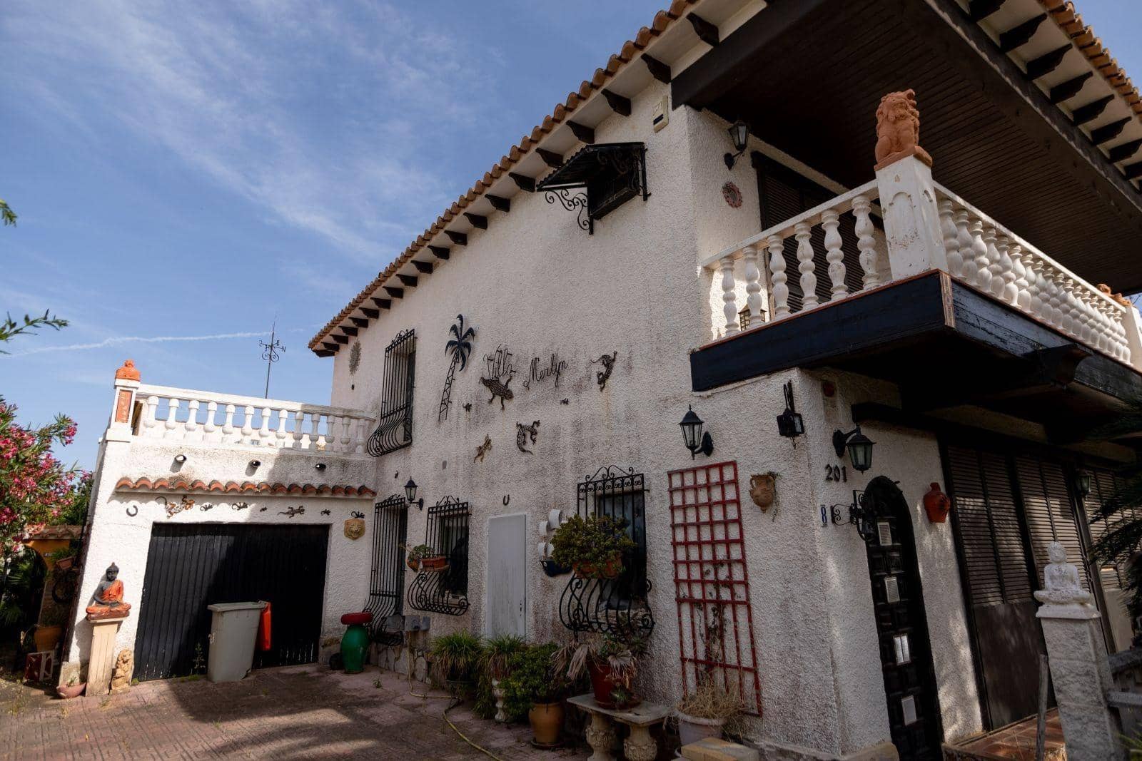 5 slaapkamer Villa te koop in Els Poblets met zwembad garage - € 845.000 (Ref: 9085405)