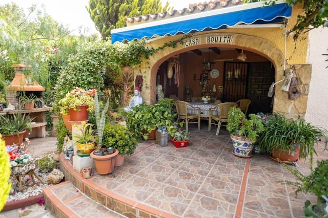 Chalet de 5 habitaciones en Els Poblets en venta con piscina garaje - 845.000 € (Ref: 9085405)