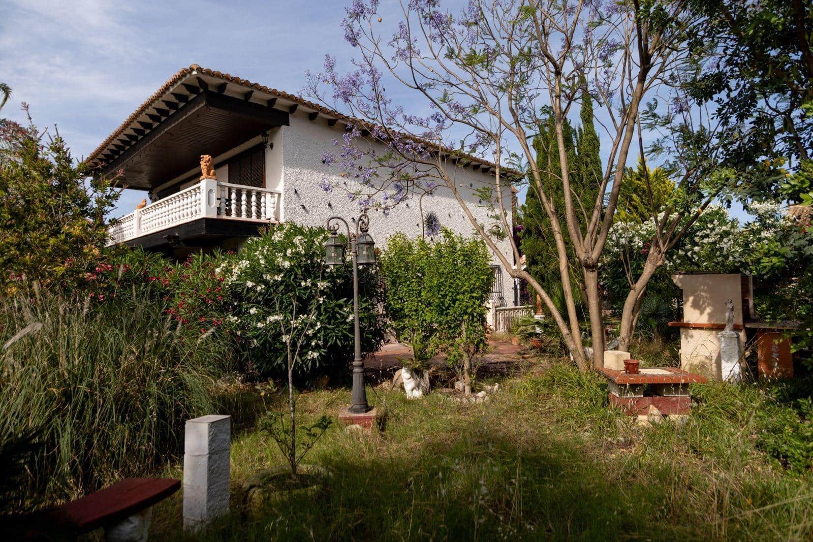 5 bedroom Villa for sale in Els Poblets with pool garage - € 845,000 (Ref: 9085405)