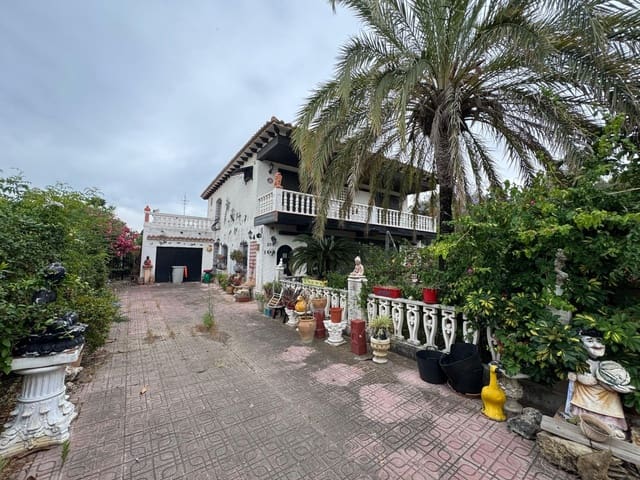 5 bedroom Villa for sale in Els Poblets with pool garage - € 845,000 (Ref: 9085405)