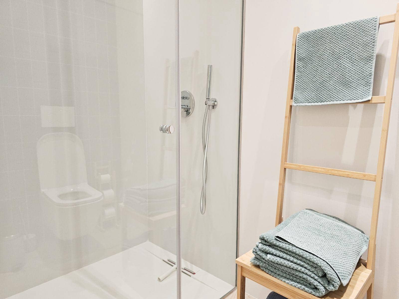 3 soveværelse Lejlighed til leje i La Sella med swimmingpool - € 2.500 (Ref: 9089937)