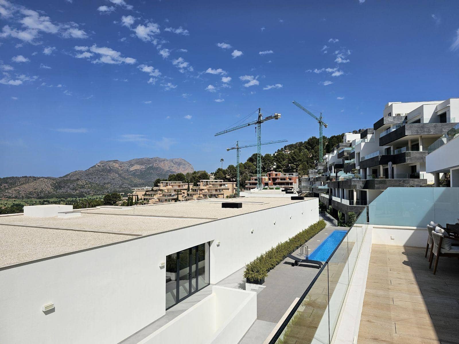 3 soveværelse Lejlighed til leje i La Sella med swimmingpool - € 2.500 (Ref: 9089937)