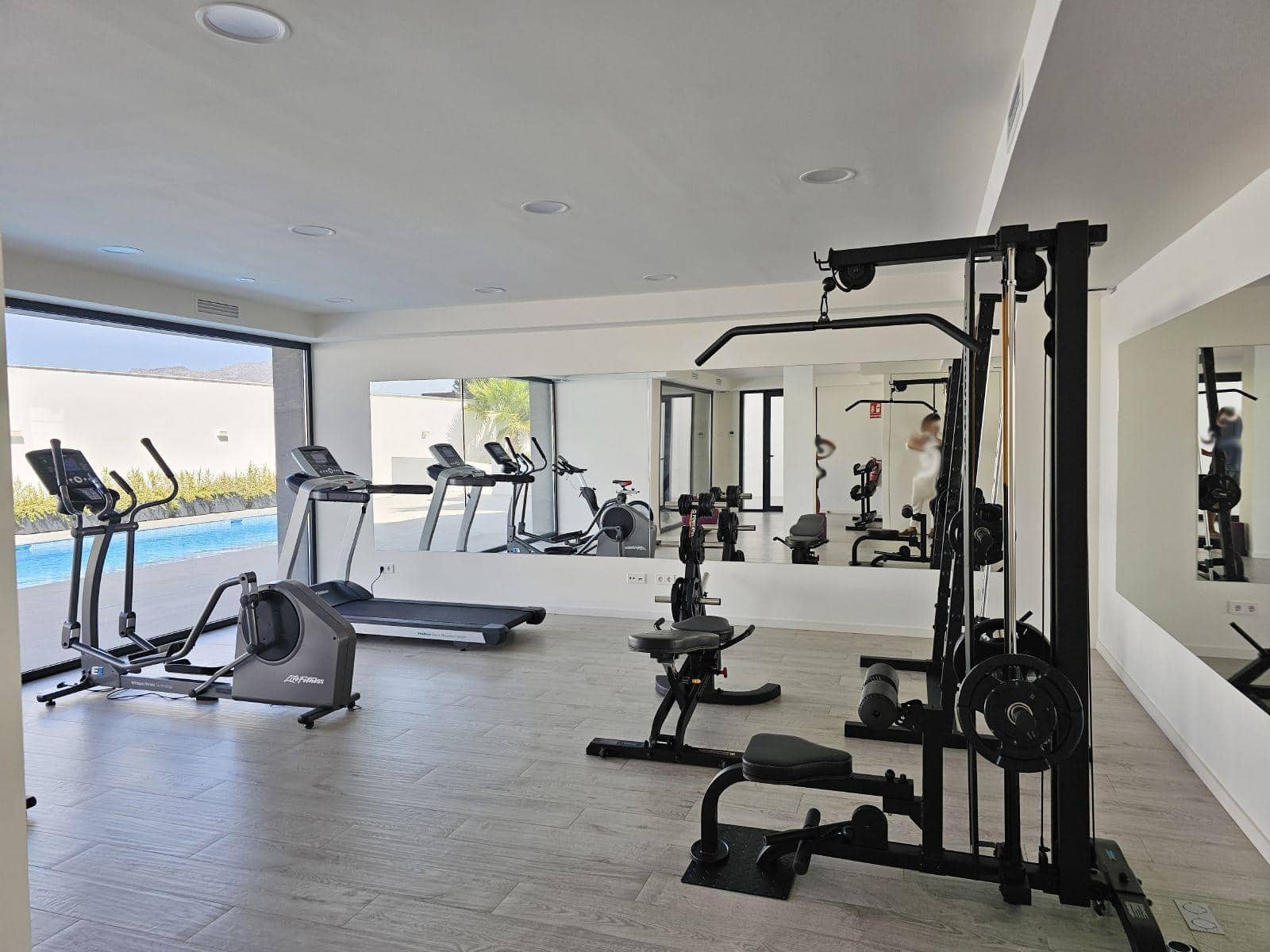 3 soveværelse Lejlighed til leje i La Sella med swimmingpool - € 2.500 (Ref: 9089937)