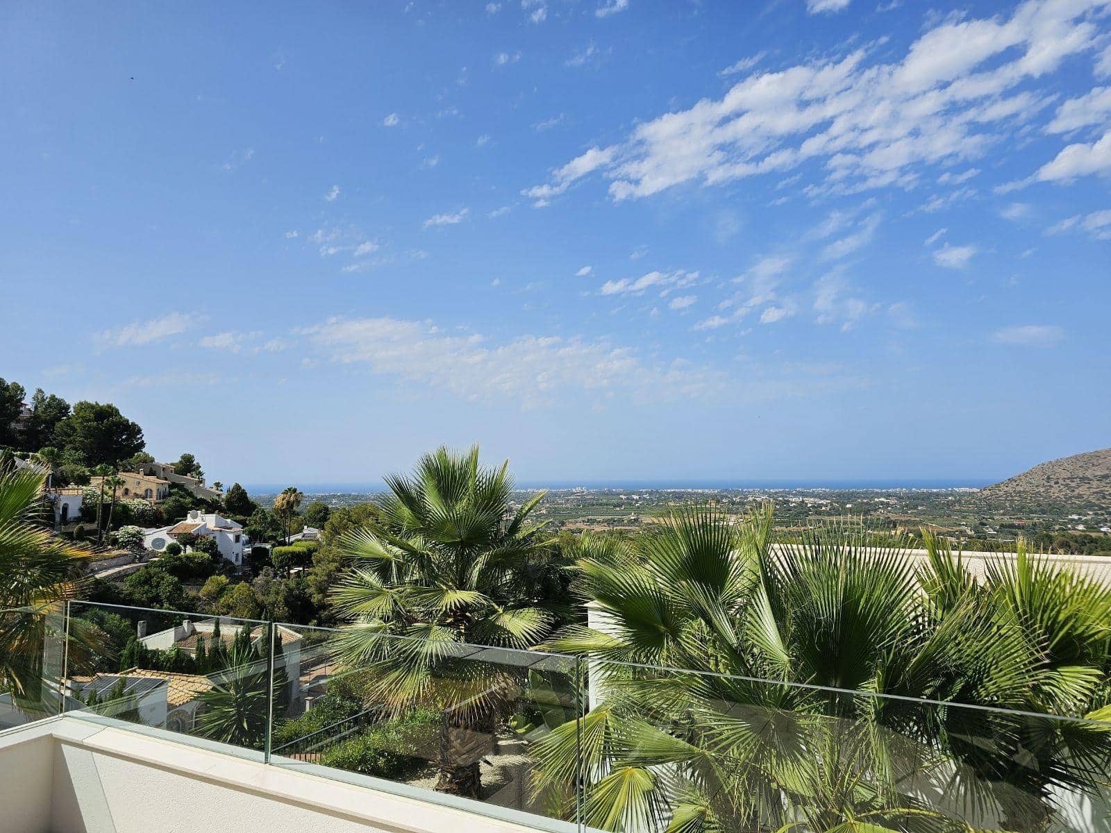 3 slaapkamer Appartement te huur in La Sella met zwembad - € 2.500 (Ref: 9089937)