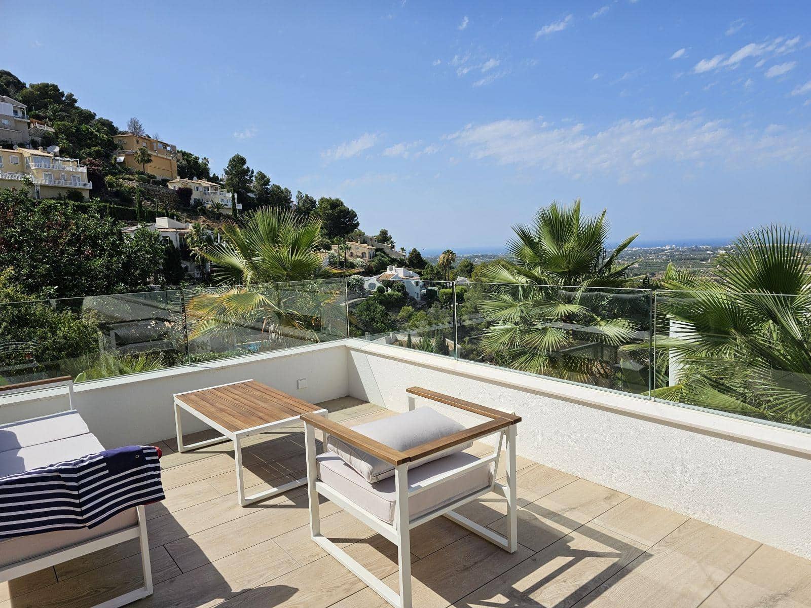 3 soveværelse Lejlighed til leje i La Sella med swimmingpool garage - € 2.600 (Ref: 9089937)