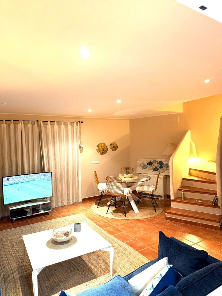 4 soveværelse Rækkehus til salg i Denia med swimmingpool - € 469.000 (Ref: 9106636)