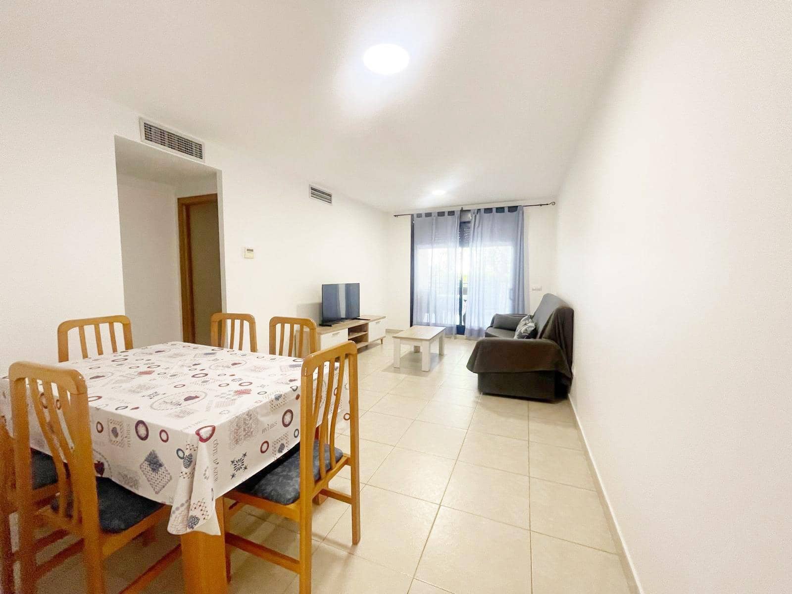 2 slaapkamer Appartement te huur in Denia met zwembad - € 850 (Ref: 9134602)