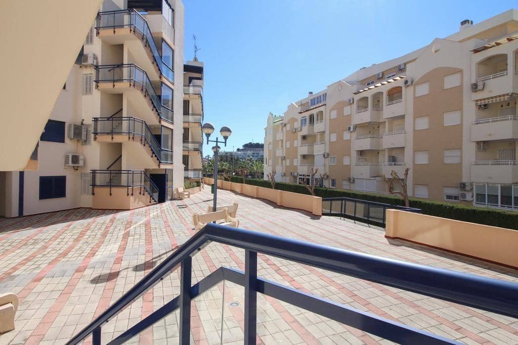 2 slaapkamer Appartement te huur in Denia met zwembad - € 850 (Ref: 9134602)