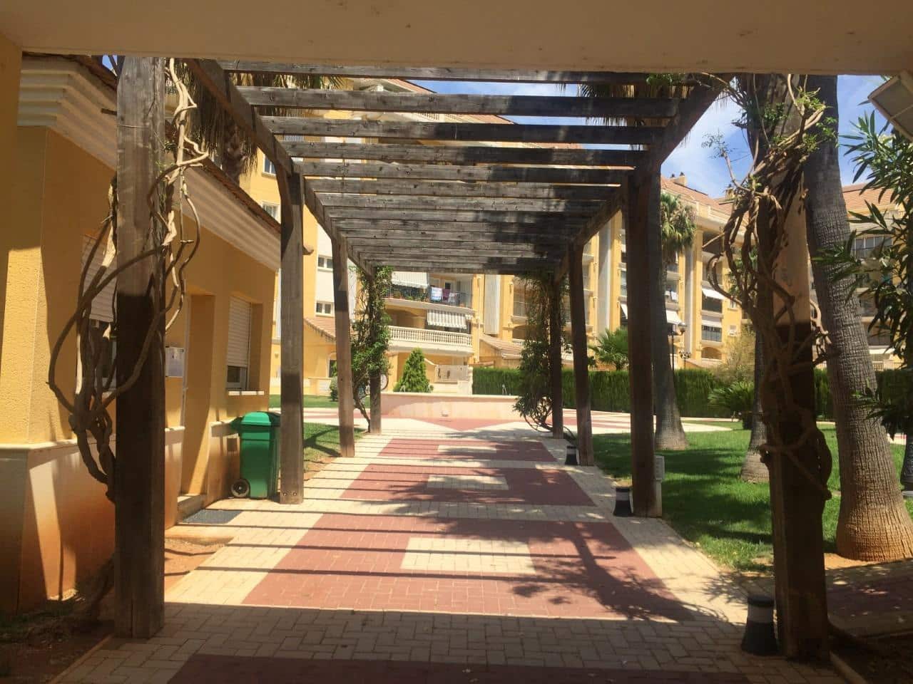 3 slaapkamer Penthouse te koop in Denia met zwembad - € 570.000 (Ref: 9141732)