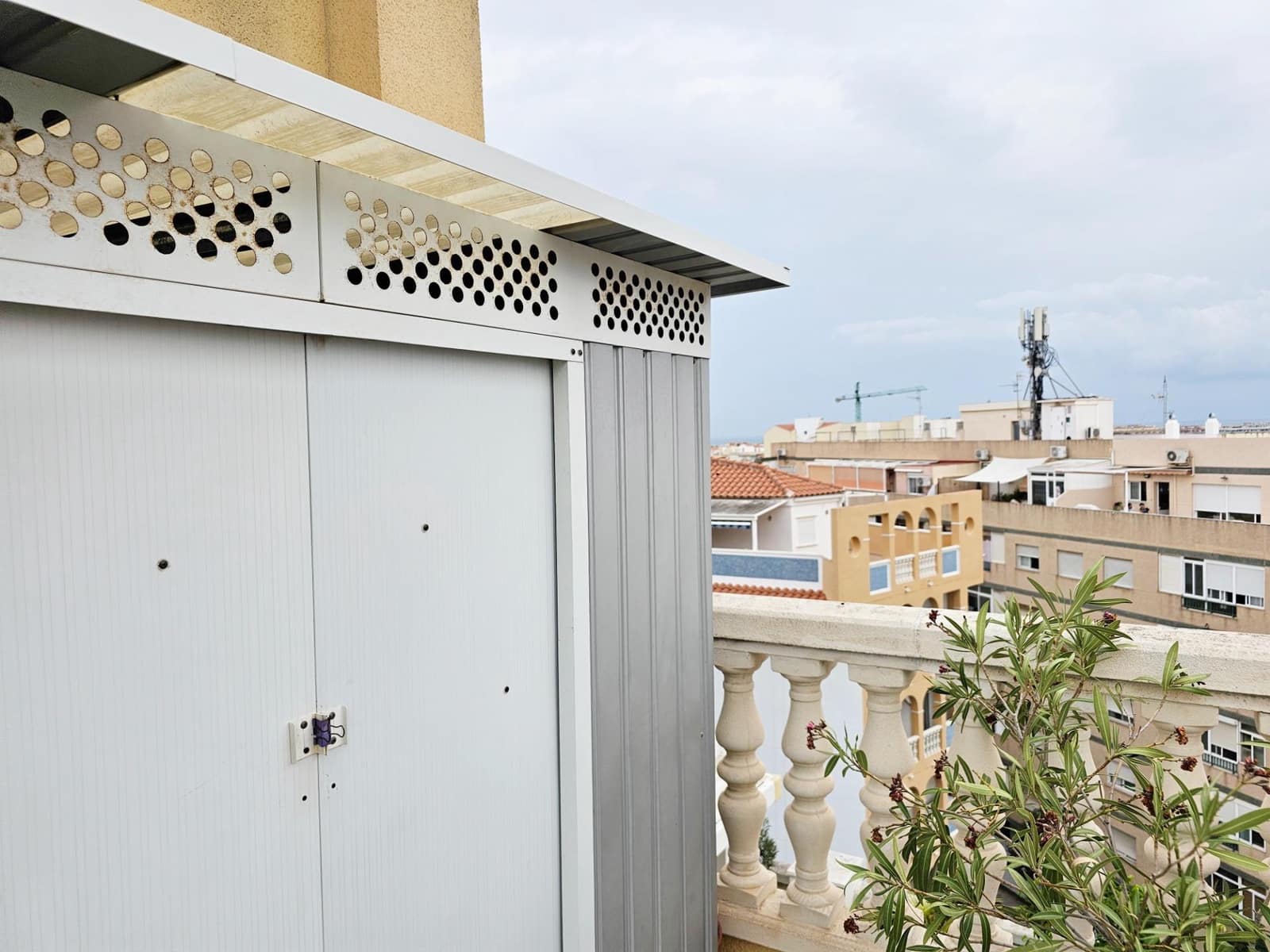 3 slaapkamer Penthouse te koop in Denia met zwembad - € 570.000 (Ref: 9141732)