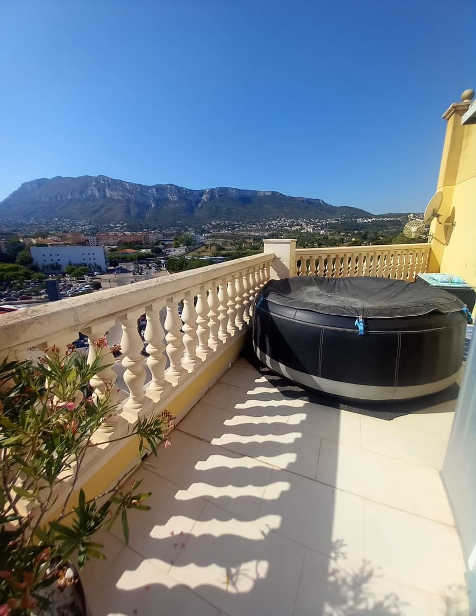 3 makuuhuone Kattohuoneisto myytävänä paikassa Denia mukana uima-altaan - 570 000 € (Ref: 9141732)