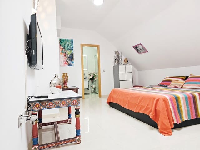 Ático de 3 habitaciones en La Pedrera - Vessanes, Dénia en venta con piscina - 570.000 € (Ref: 9141732)