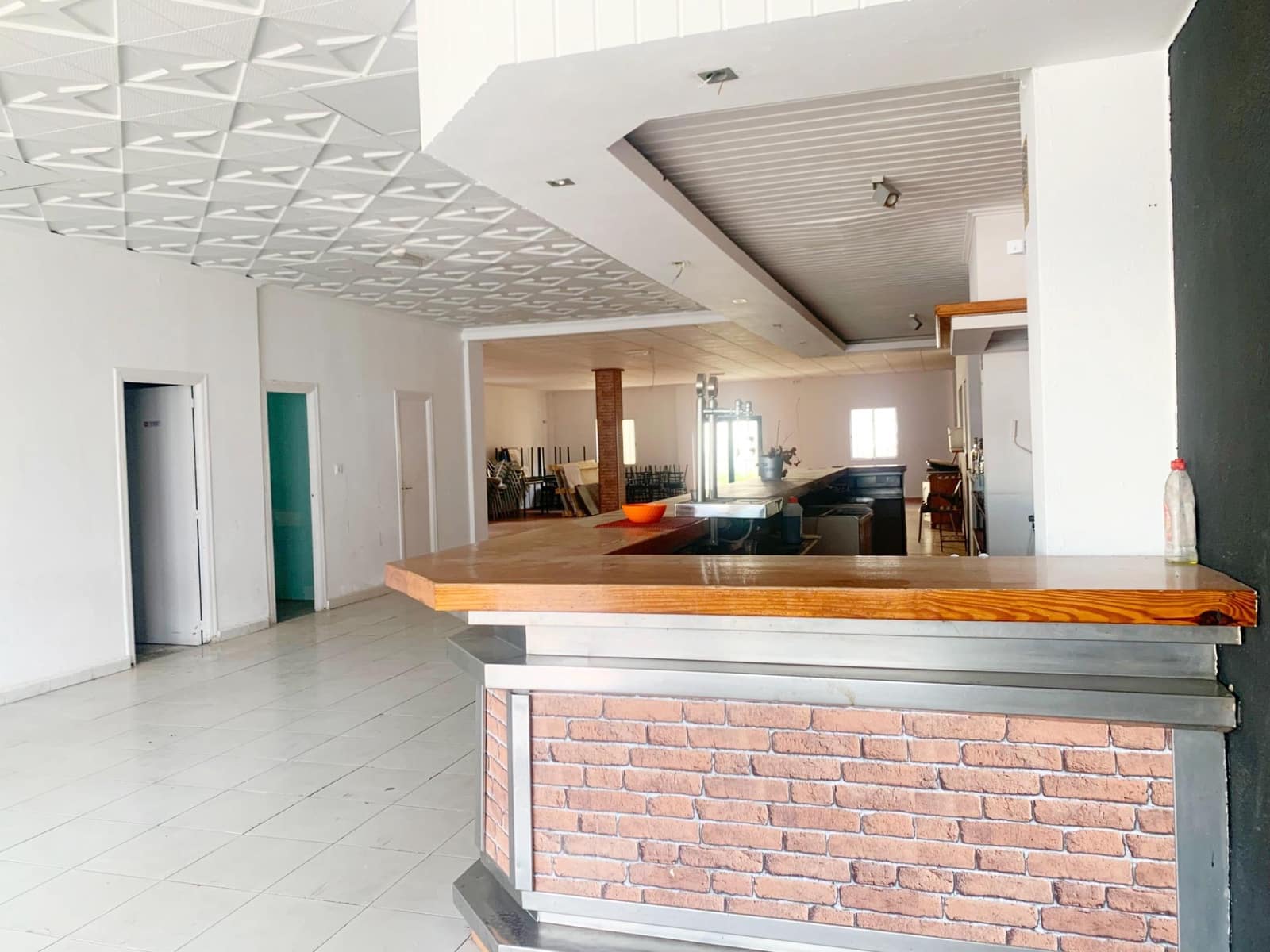 13 bedroom Commercial for sale in Ondara - € 1,400,000 (Ref: 9152361)