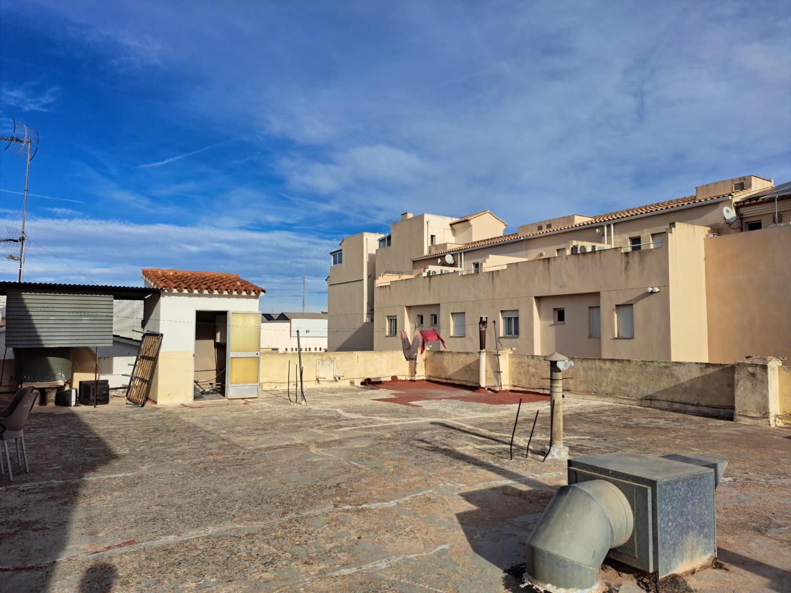 13 bedroom Commercial for sale in Ondara - € 1,400,000 (Ref: 9152361)