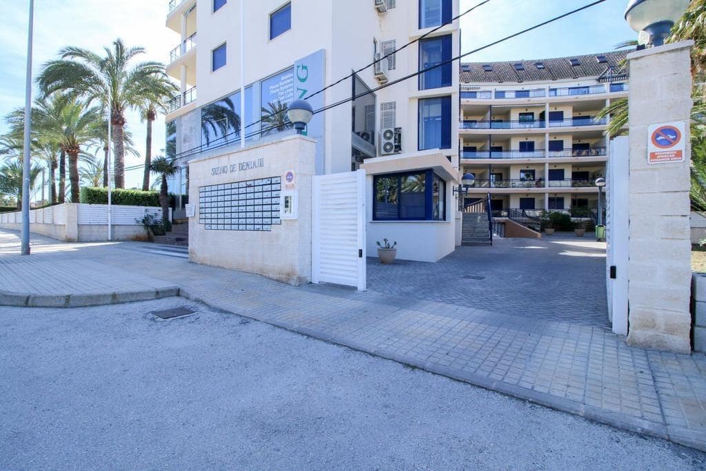 2 slaapkamer Appartement te huur in Denia met zwembad - € 850 (Ref: 9159619)