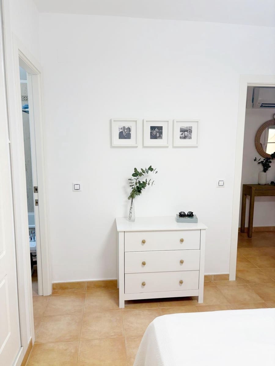 2 bedroom Apartment for rent in Denia with pool - € 750 (Ref: 9159620)